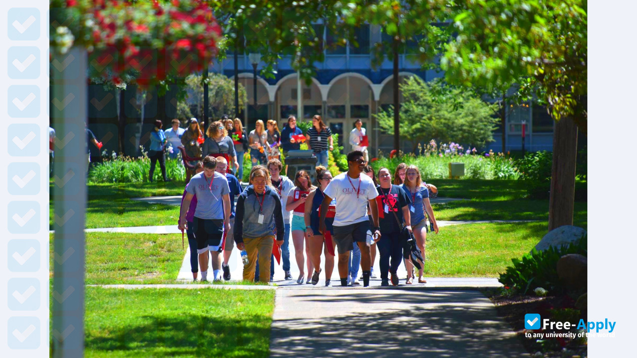 Olivet College photo #7