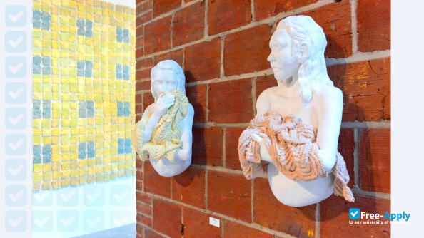 Foto de la Oregon College of Art & Craft #3