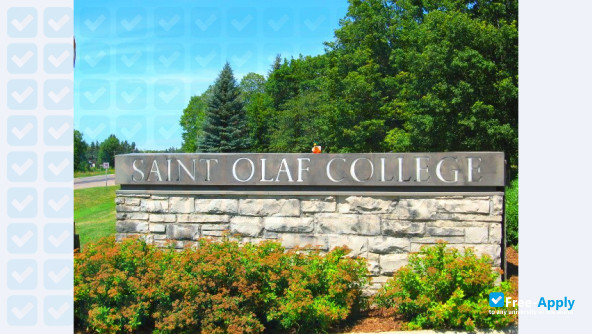 Saint Olaf College photo #7