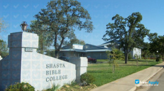 Miniatura de la Shasta Bible College & Graduate School #16