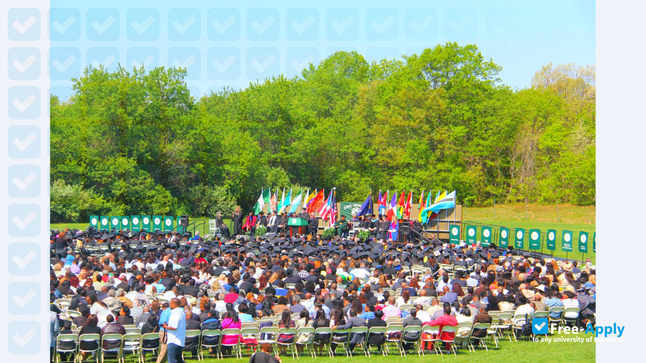 SUNY Old Westbury photo #3