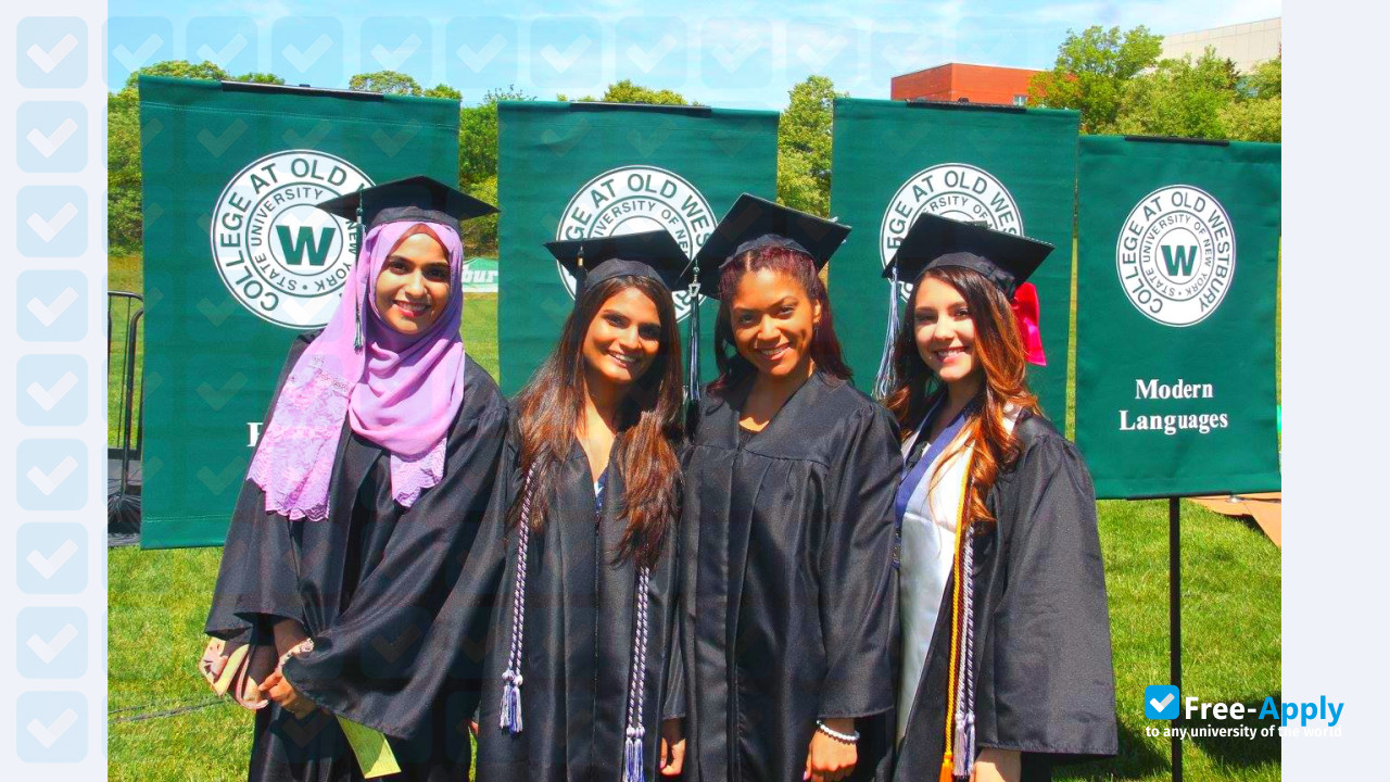 SUNY Old Westbury photo #8