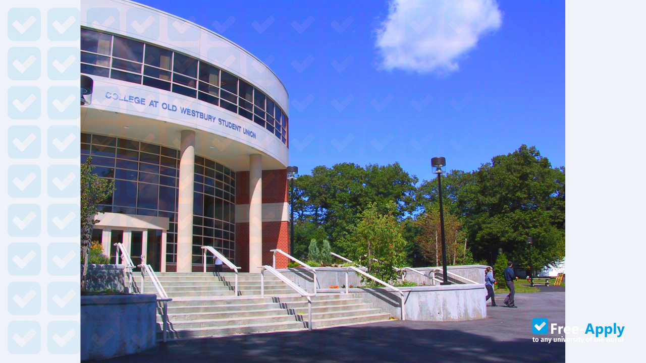 SUNY Old Westbury photo #7