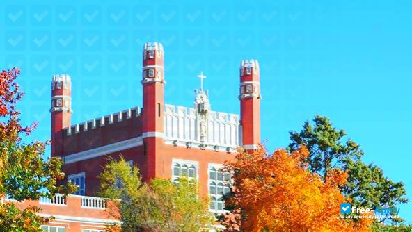 Photo de l’St. Gregory's University #11