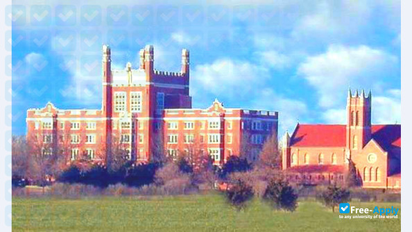 Photo de l’St. Gregory's University #3