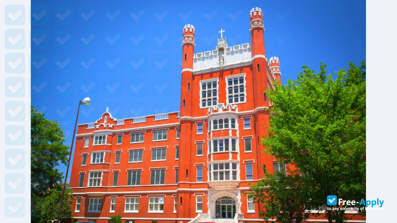 Photo de l’St. Gregory's University #7