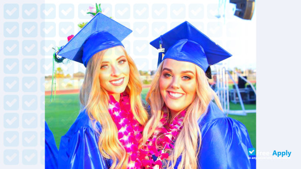 Oxnard College photo #5