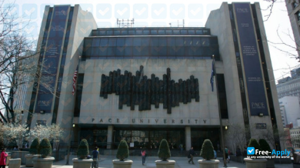 Foto de la Pace University #3
