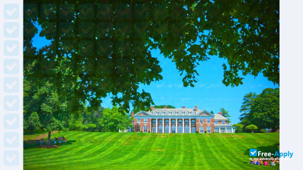 Stonehill College photo #19