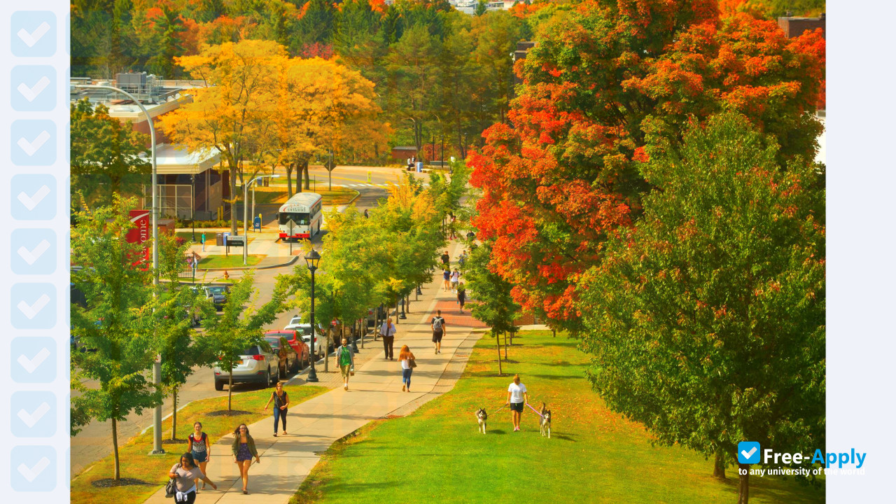 SUNY Cortland photo #3