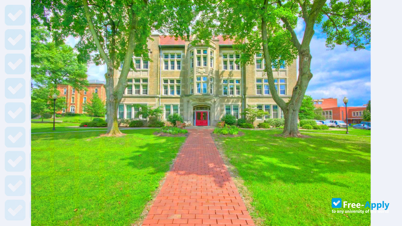 Foto de la Thiel College #2