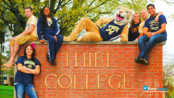 Foto de la Thiel College #8