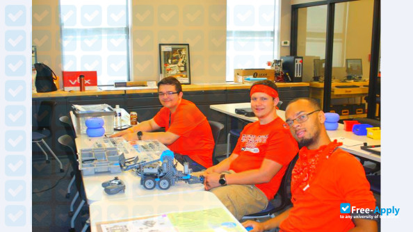 Photo de l’Sullivan College of Technology & Design (Louisville Technical Institute) #7