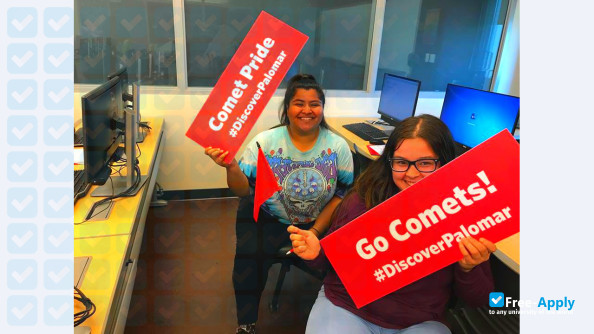 Palomar College photo #7