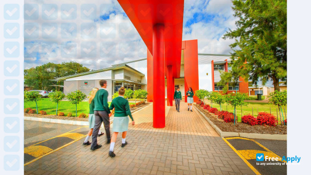 Photo de l’Thomas More College #1