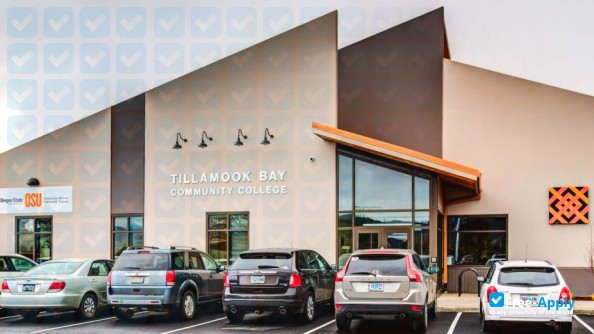 Tillamook Bay Community College photo #8