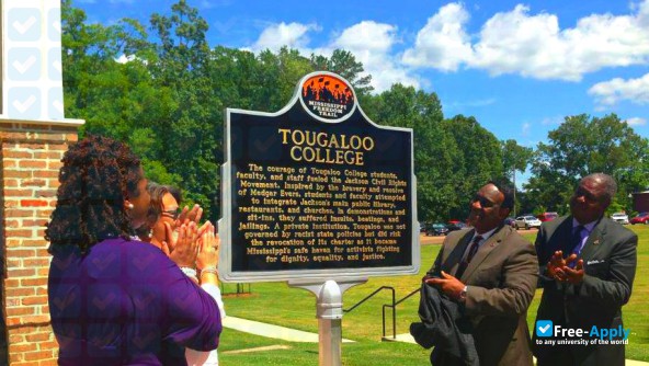 Tougaloo College photo #7