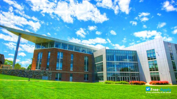 Roger Williams University photo #3