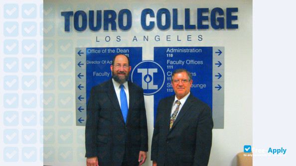 Foto de la Touro College #2