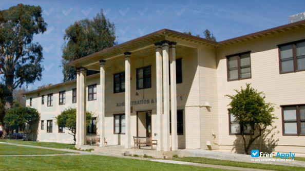 Photo de l’Touro University #10