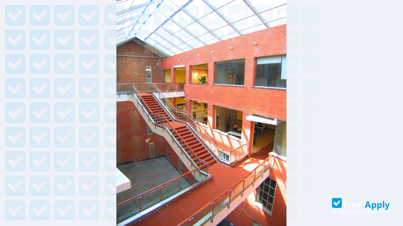 Foto de la Toyota Technological Institute Chicago #2