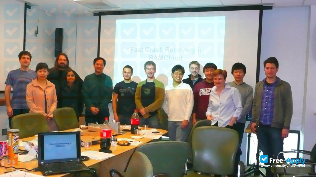 Foto de la Toyota Technological Institute Chicago #5
