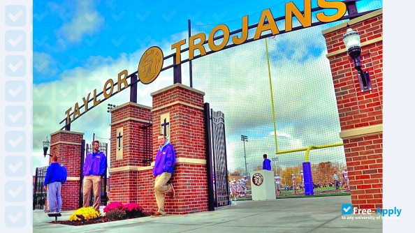 Taylor University photo #13