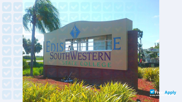 Foto de la Southern Technical College (Southwest Florida College)