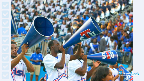 Foto de la Tennessee State University #7