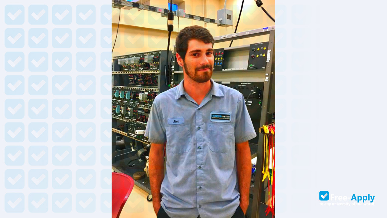 Foto de la Trident Technical College #4