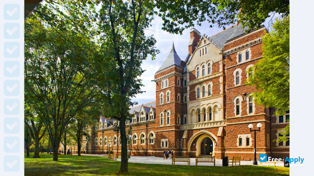 Trinity College фотография №3