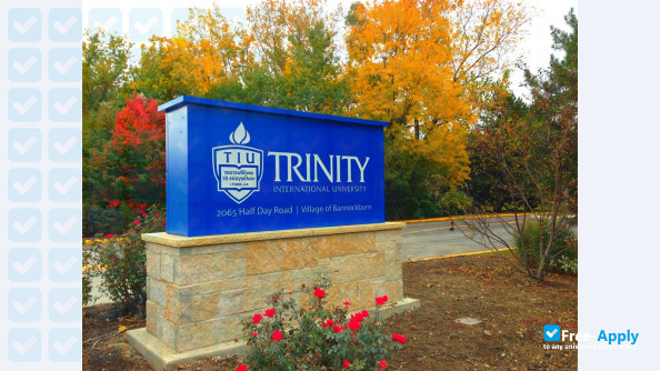 Photo de l’Trinity International University #7