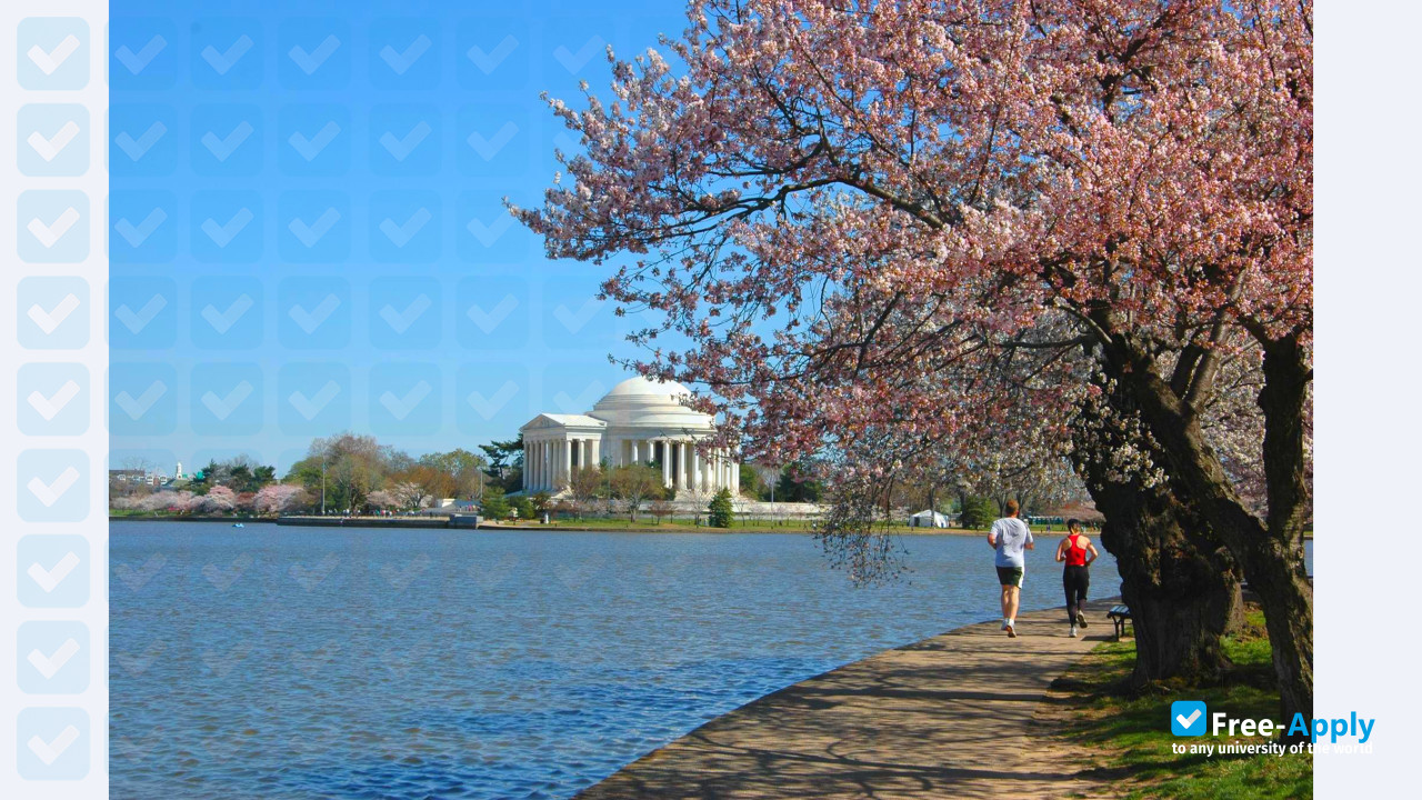 Trinity Washington University фотография №2