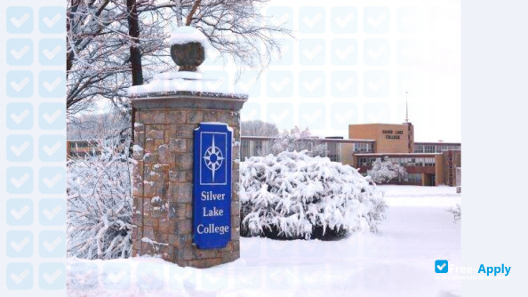 Silver Lake College photo #1