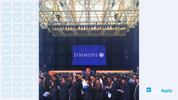 Simmons College photo #10