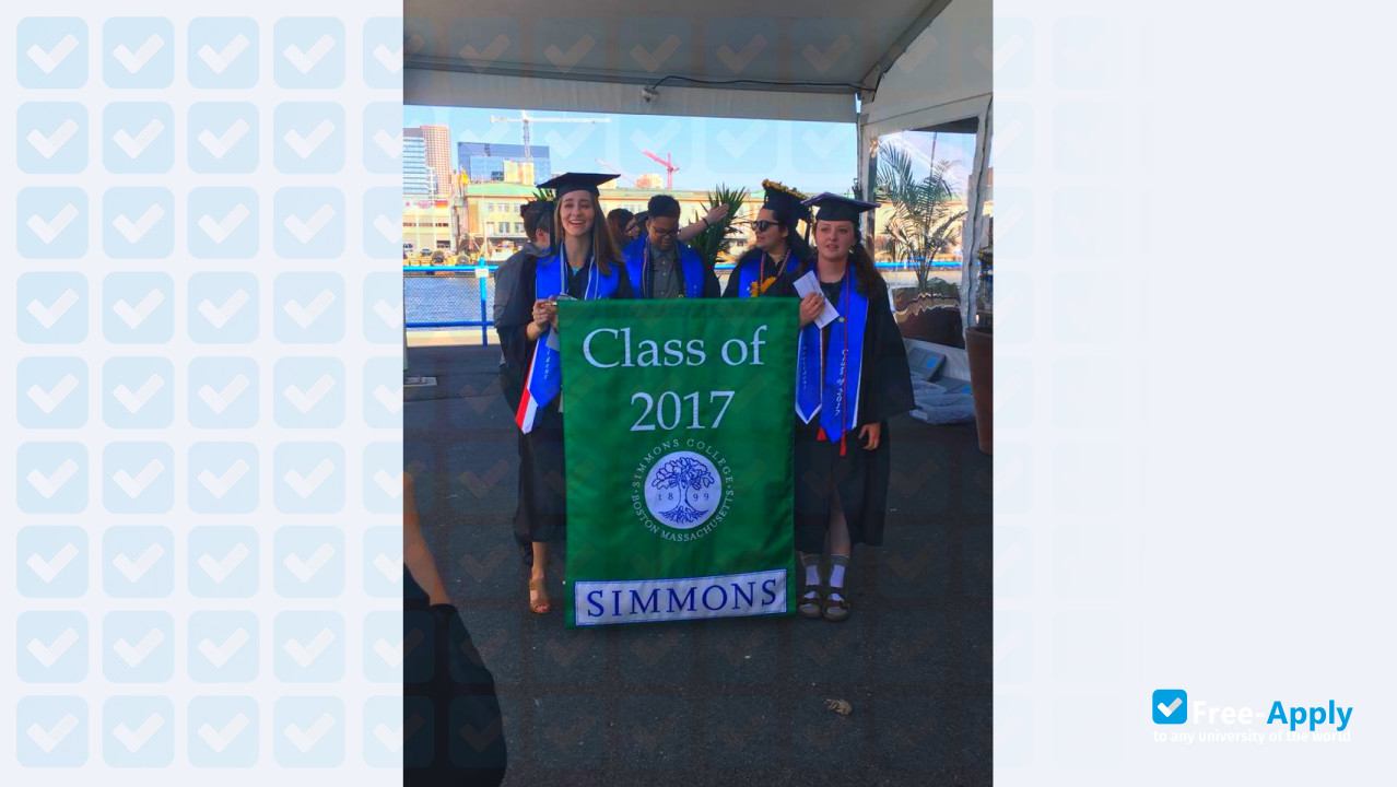 Simmons College photo #7