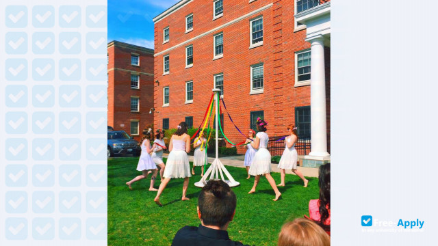Simmons College photo #1