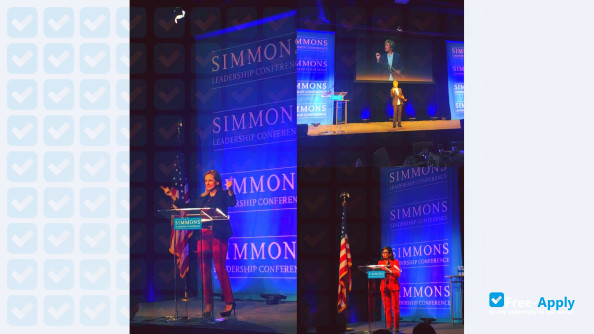 Simmons College photo #4