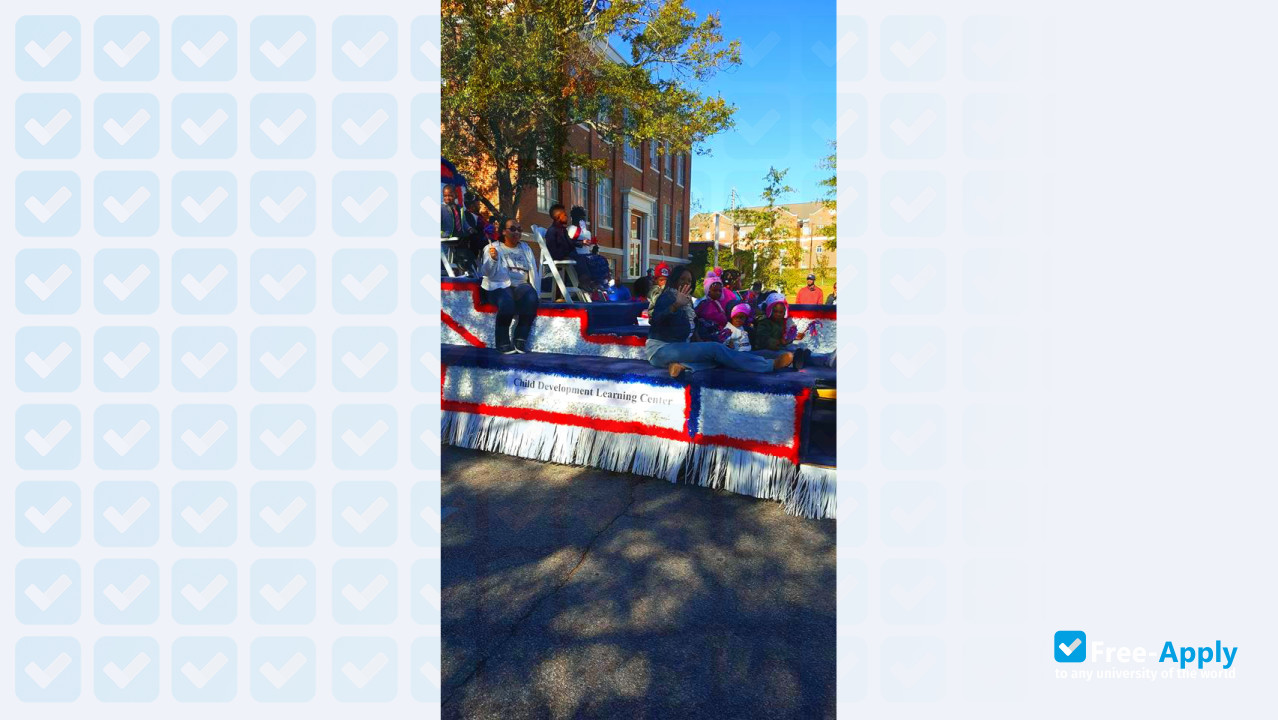 South Carolina State University photo #11
