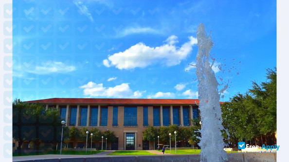Foto de la Texas A&M International University #6