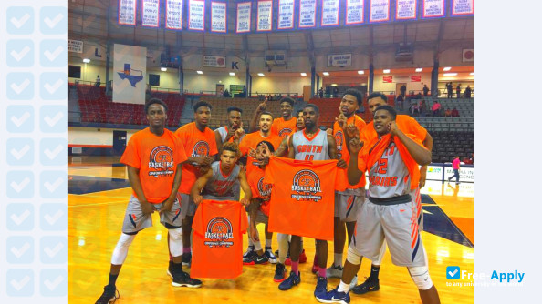 South Plains College photo #4