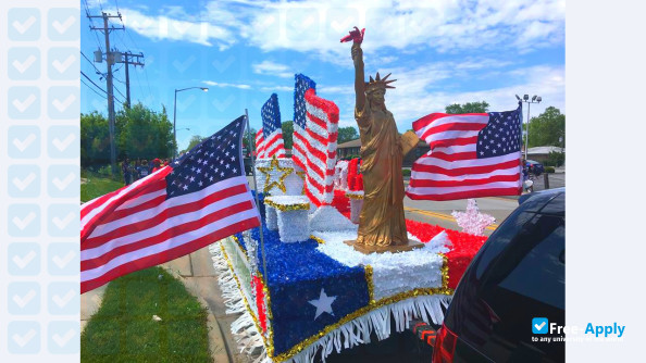 South Suburban College photo #3