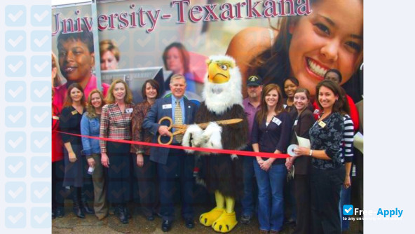 Texas A&M University–Texarkana photo #8