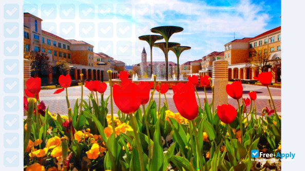 Texas Christian University photo #4