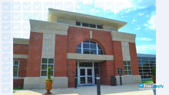 Southeast Arkansas College photo #8