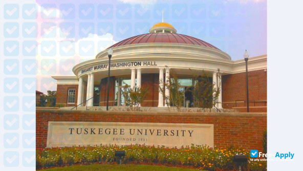 Foto de la Tuskegee University #8