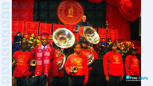 Tuskegee University photo #9