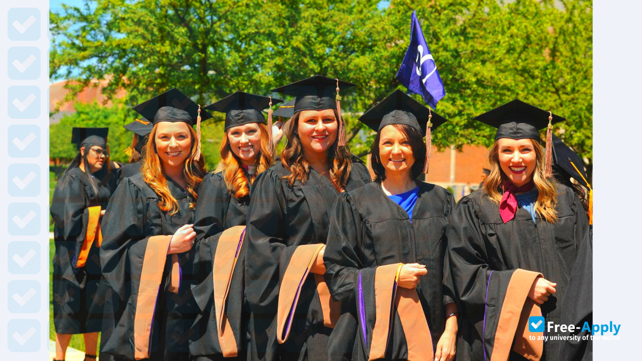 Olivet Nazarene University photo #12