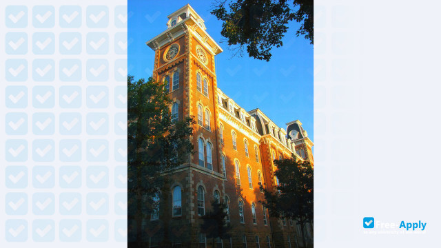 Foto de la University of Arkansas #7