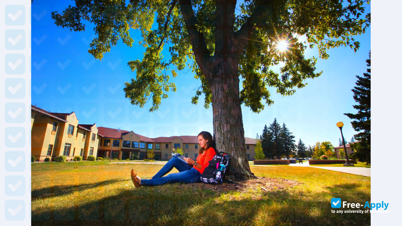 University of Minnesota Crookston photo #11